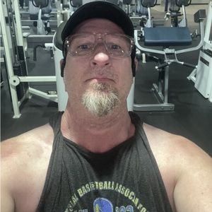 Meet your Posher, Bud